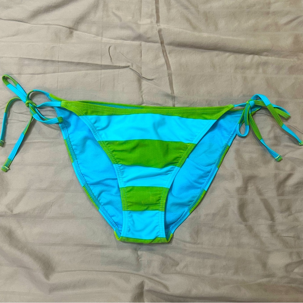 PINK by Victoria’s Secret bikini bottom. Side ties Size L, Blue&green striped.